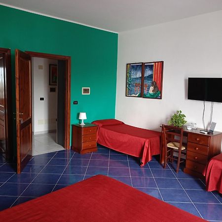 Hotel Bed& Breakfast Maredomus Milazzo Exterior foto